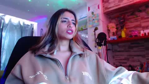 Snapshot of ateneasairce chatting on 03.02.25 Atenea online show from 03.02.25