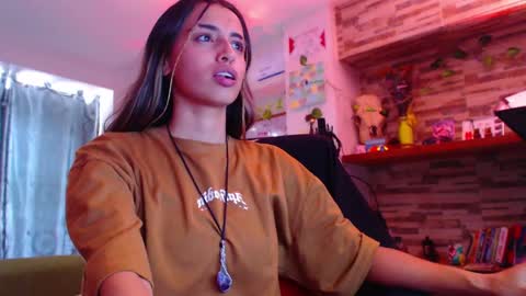 Snapshot of ateneasairce chatting on 03.05.25 Atenea online show from 03.05.25