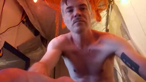 jonnyandrew online show from 11.10.25