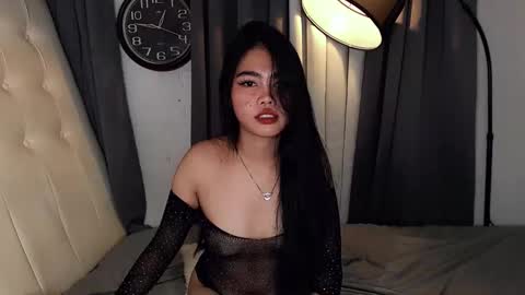 Snapshot of athena_blossom chatting on 04.16.26 athena_blossom online show from 04.16.26