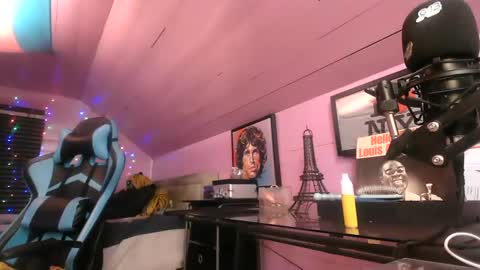 Snapshot of athena_the_godess chatting on 12.05.24 xoxo G0DD3SS xoxox online show from 12.05.24