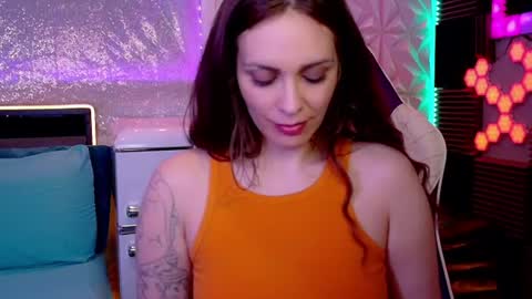 Athena Autumn online show from 06.25.26