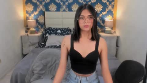 Snapshot of athenaheart chatting on 02.12.25 Ady online show from 02.12.25