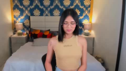 Snapshot of athenaheart chatting on 03.03.25 Ady online show from 03.03.25