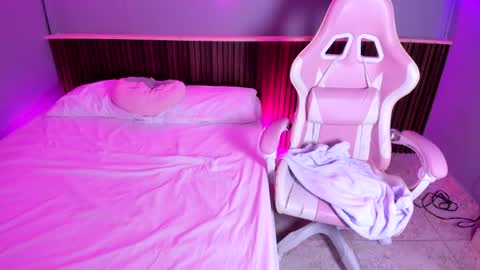 athenea__fox online show from 04.14.26