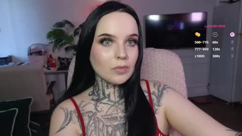 online every day between 10am-23pm online show from 06.10.26