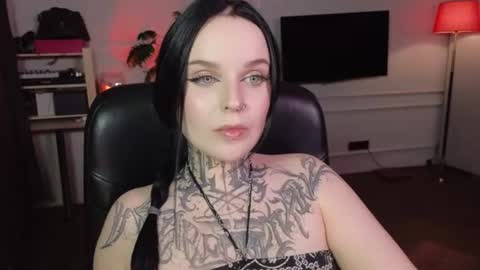 online every day between 10am-23pm online show from 07.09.26