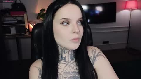 online every day between 10am-23pm online show from 07.19.26