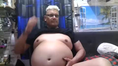 Snapshot of atr2424 chatting on 12.30.24 A online show from 12.30.24