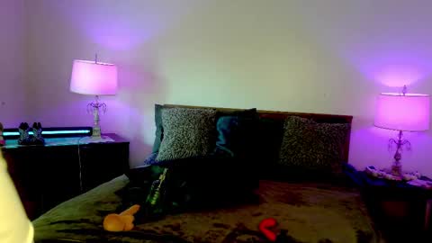 Aubree  Shae online show from 10.29.25