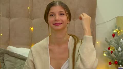 Snapshot of audreybarlow chatting on 12.18.24 Audrey online show from 12.18.24