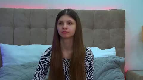 Snapshot of audreybarlow chatting on 02.19.25 Audrey online show from 02.19.25