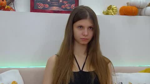 Snapshot of audreybarlow chatting on 10.24.25 Audrey online show from 10.24.25