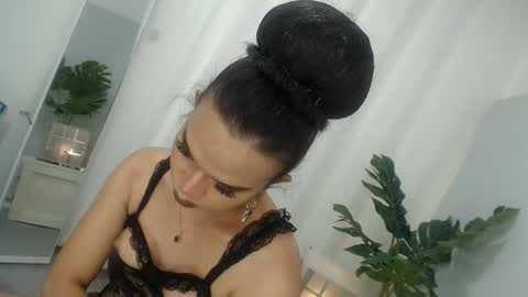 Snapshot of audreybitch22 chatting on 10.24.25 Audrey online show from 10.24.25