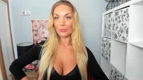 AulloraSensual online show from 01.19.25