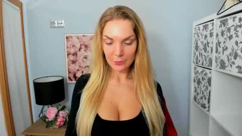 AulloraSensual online show from 02.14.25