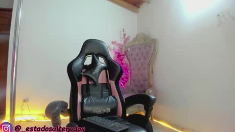 Snapshot of aurabonett chatting on 01.17.26 aura online show from 01.17.26