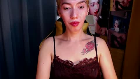 Snapshot of aurakharisma_xx chatting on 01.16.25 Miss awra online show from 01.16.25