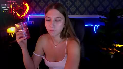 Nikol online show from 09.13.25