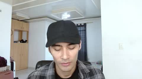 Aureliano online show from 12.03.25