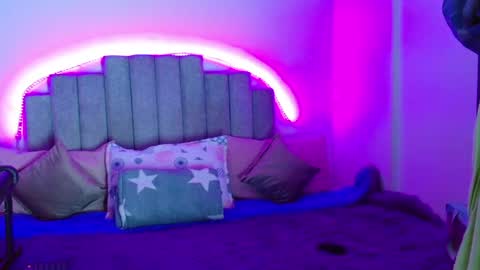Snapshot of aurimelvalentina chatting on 05.31.26 aurimel valentina online show from 05.31.26