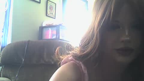 Snapshot of aurora_and_draven chatting on 07.27.26 aurora_and_draven online show from 07.27.26