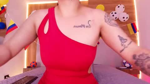 Snapshot of auroraa_miller chatting on 06.23.26 auroraa_miller online show from 06.23.26