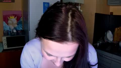 Snapshot of aurorablusssh_ chatting on 05.09.26 Aurora Follow me online show from 05.09.26
