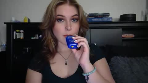 auroralightz1 online show from 03.03.26