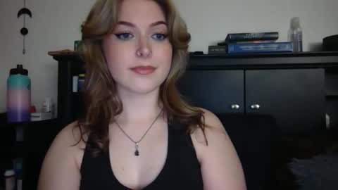 auroralightz1 online show from 05.21.26