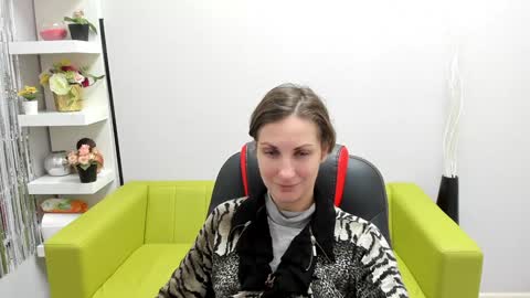 Aurora online show from 12.21.24