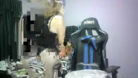 Snapshot of aurori997239 chatting on 10.30.25 aurori997239 online show from 10.30.25