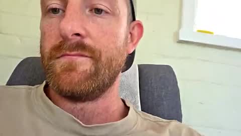 aussie_dadbod101 online show from 10.24.25