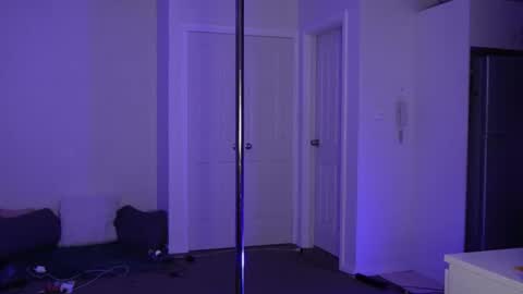 Snapshot of aussielulu chatting on 10.18.25 aussielulu online show from 10.18.25