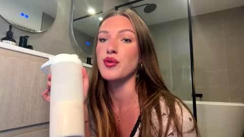 Snapshot of aussierubyrose chatting on 03.28.26 Ruby online show from 03.28.26