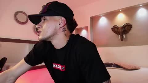 AUSTIN  online show from 02.08.25