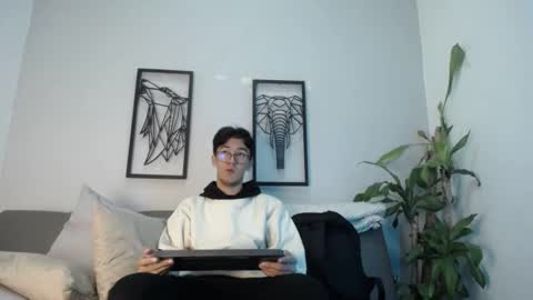 austinreeds online show from 10.27.25