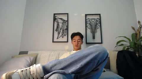 austinreeds online show from 11.15.25