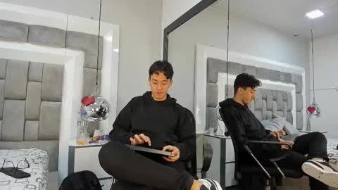 austinreeds online show from 02.25.26