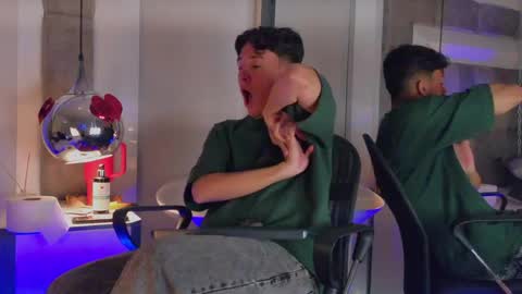 austinreeds online show from 04.14.26