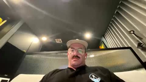 Snapshot of austintoner85 chatting on 10.12.25 austintoner85 online show from 10.12.25