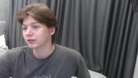 Snapshot of ausxuw chatting on 09.26.25 ausxuw online show from 09.26.25