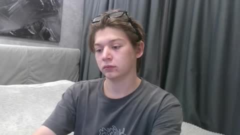 Snapshot of ausxuw chatting on 09.26.25 ausxuw online show from 09.26.25