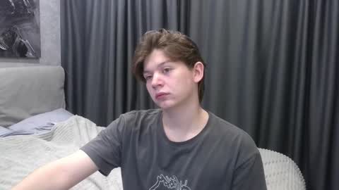 Snapshot of ausxuw chatting on 10.10.25 ausxuw online show from 10.10.25