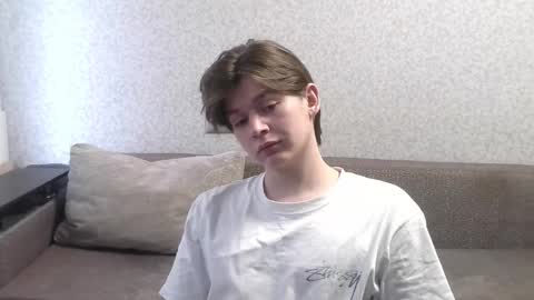 Snapshot of ausxuw chatting on 10.23.25 ausxuw online show from 10.23.25