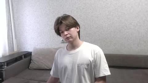 Snapshot of ausxuw chatting on 10.28.25 ausxuw online show from 10.28.25