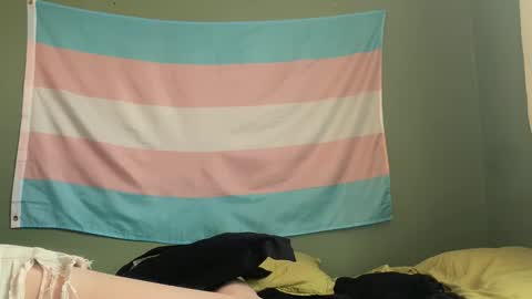 Autumn Loves You online show from 03.21.26