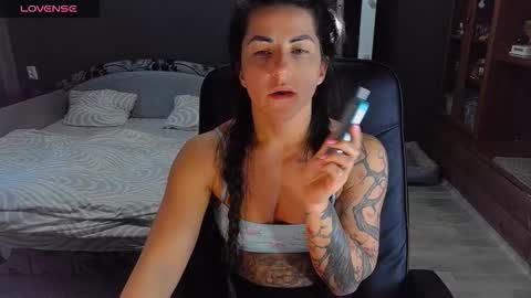 Snapshot of ava__doll chatting on 10.04.25 Ava online show from 10.04.25