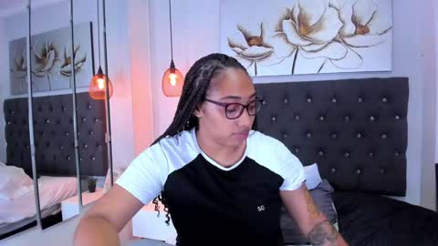 Snapshot of ava_f0xy chatting on 12.11.24 Ava Jordana online show from 12.11.24