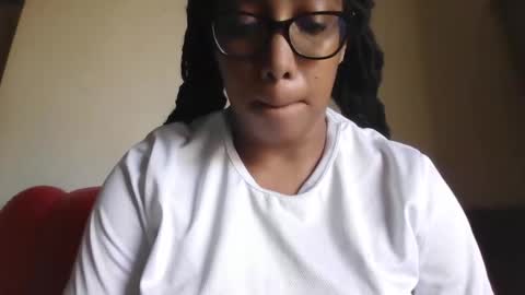 Snapshot of ava_f0xy chatting on 02.05.25 Ava Jordana online show from 02.05.25